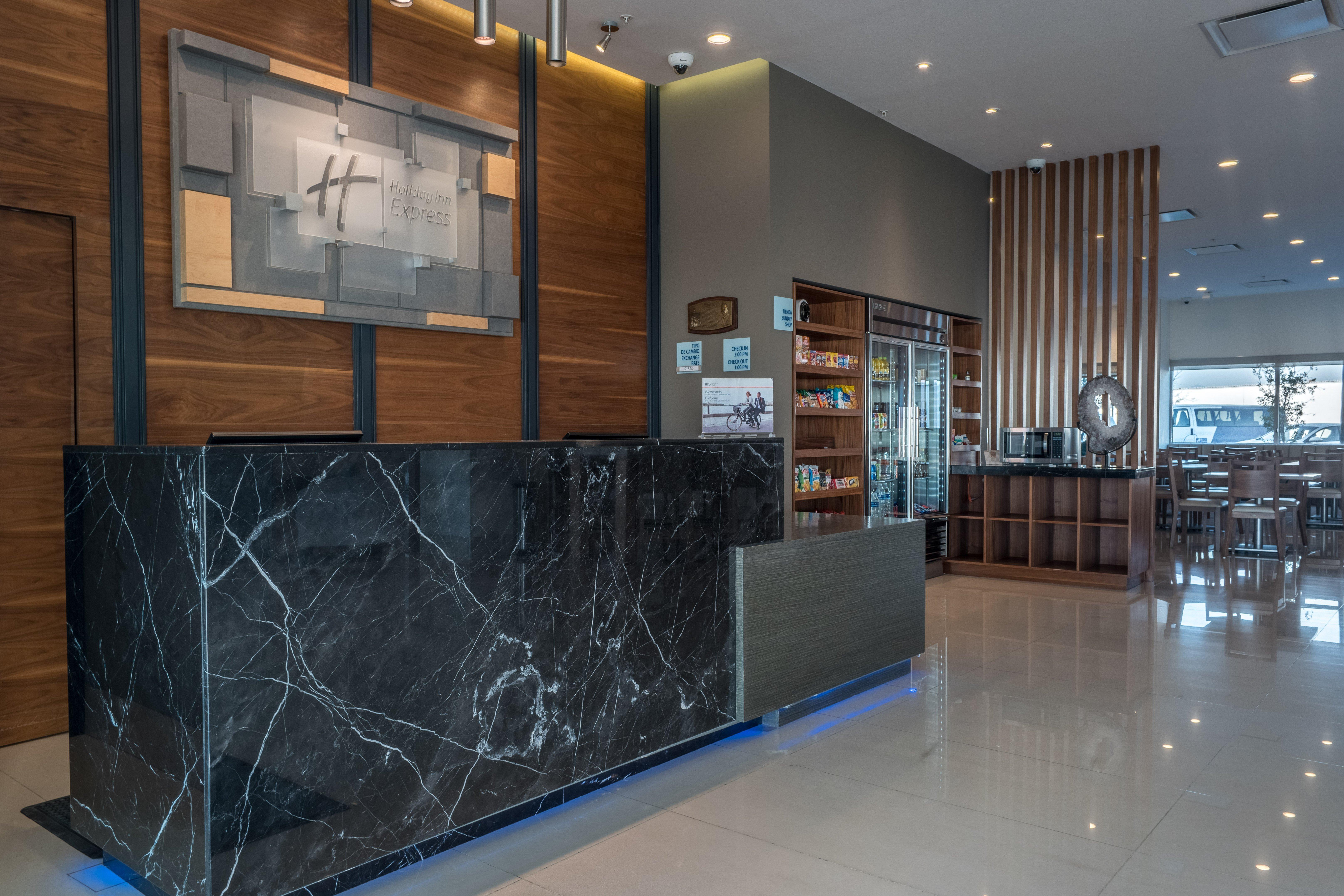 Holiday Inn Express&Suites Silao Aeropuerto Terminal, an IHG hotel Exterior foto