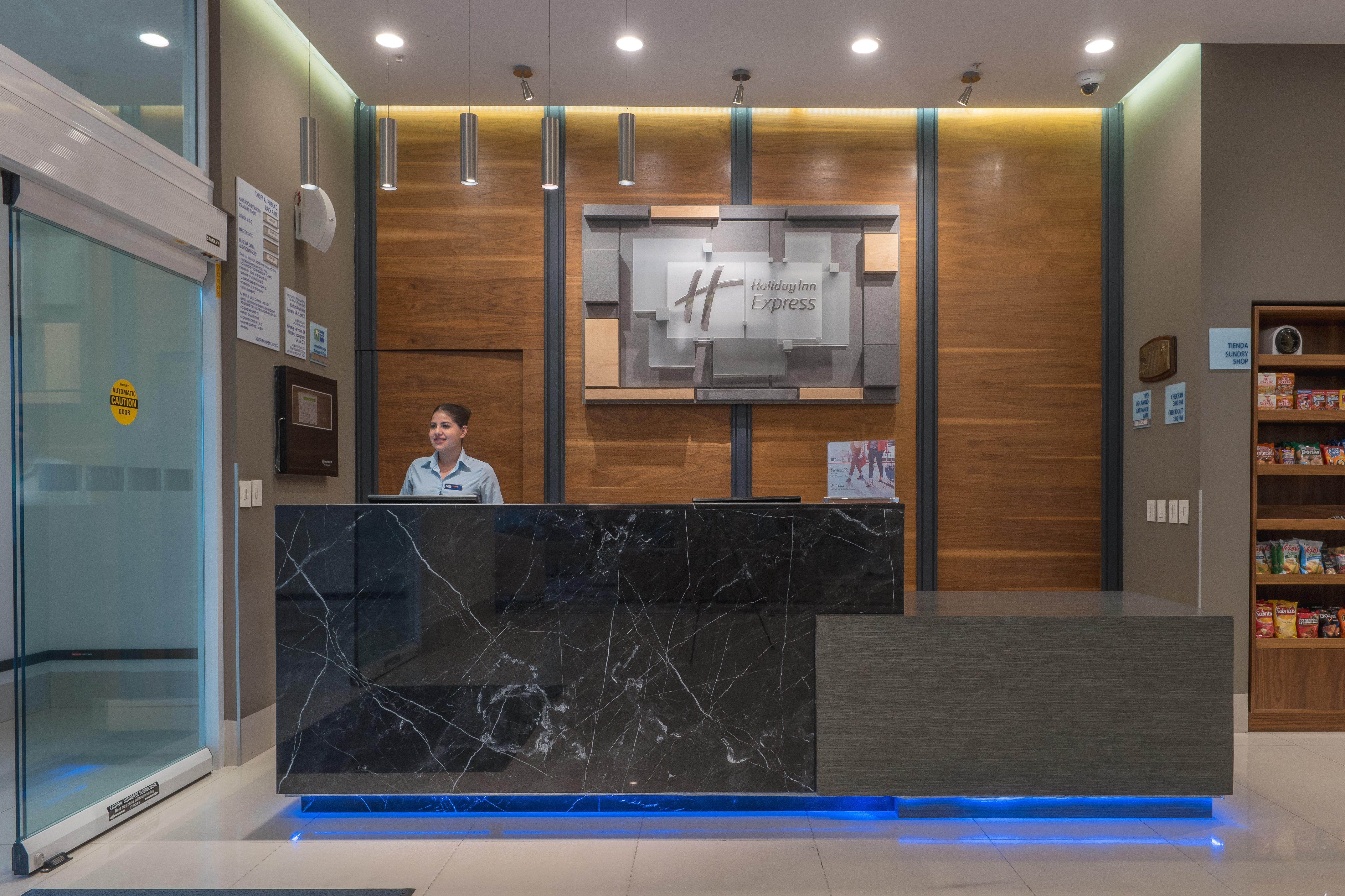 Holiday Inn Express&Suites Silao Aeropuerto Terminal, an IHG hotel Exterior foto